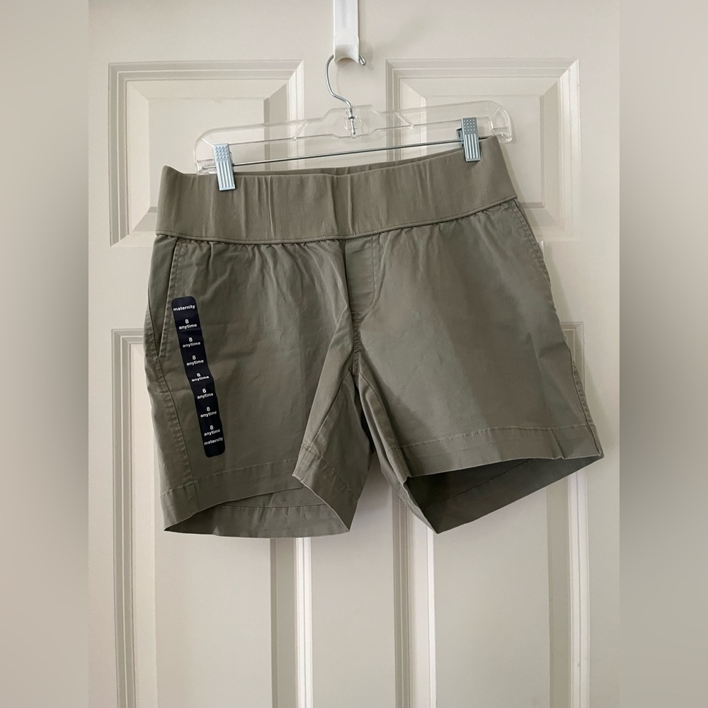 NWT Women’s Olive Green Gap Maternity anytime shorts pull on elastic waist 8